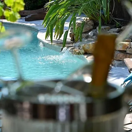 Provence Au Calme Avec Piscine
